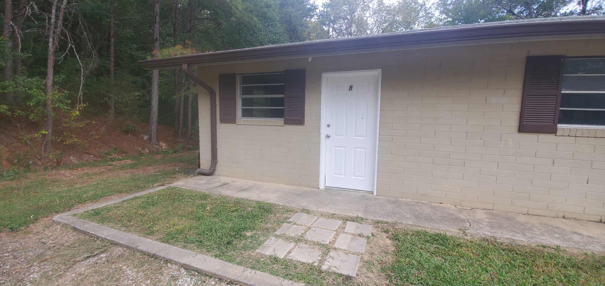 438 Lafayette Road